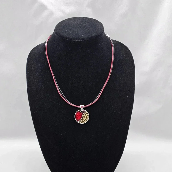 Chicos Short Cord Choker Necklace Round Enamel Pendant Red & Cheetah Print - Picture 2 of 12